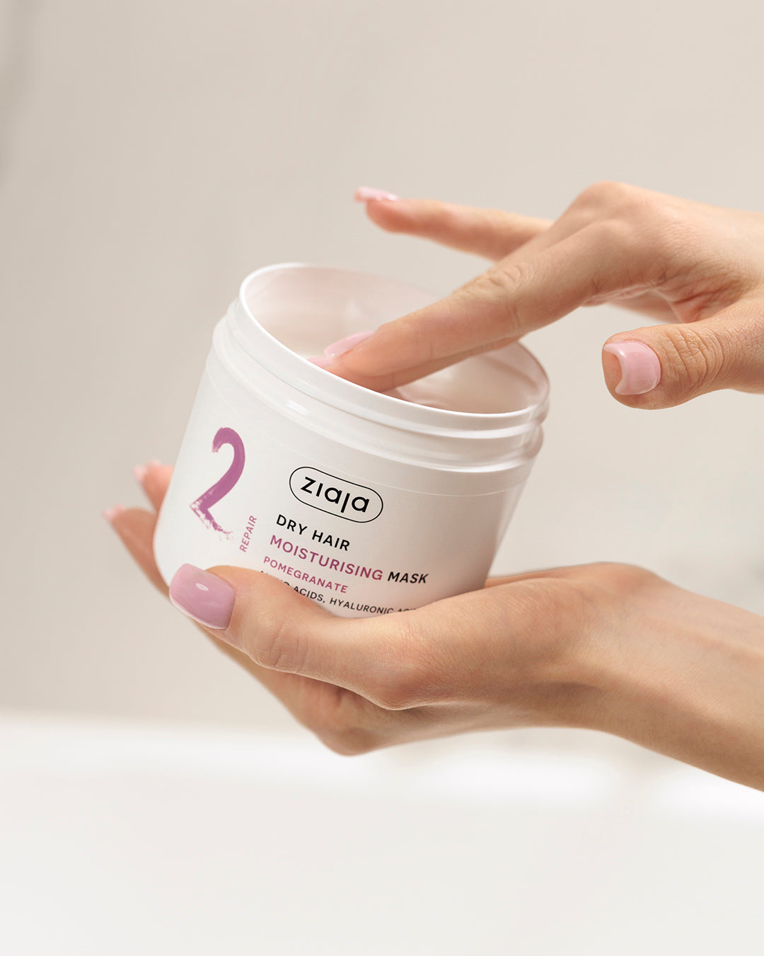 Ziaja Pomegranate Fruit Moisturising Hair Mask 350ml